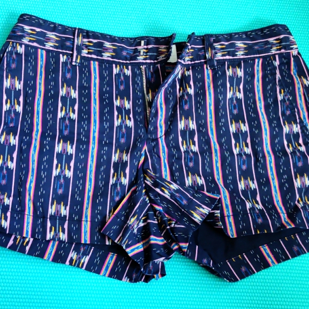 GAP shorts size 8 City Short